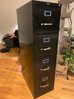 Filing cabinet with Keys
