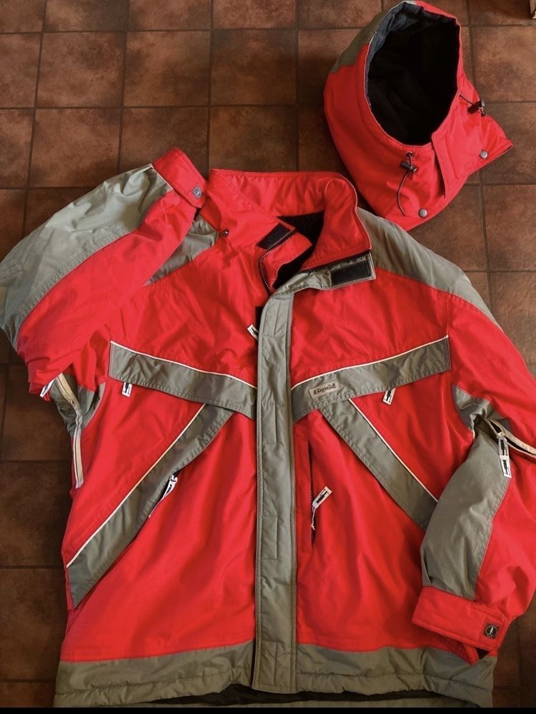 Vintage LIQUID Medium Snow Ski Mountain Waterproof Jacket Sherpa Lining Hoodie Full Zip Mens Coat, Removable Hood, Breathable Red/Gray,