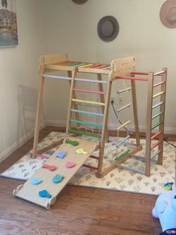 Jungle gym