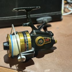 Penn 6500SS Spinning Reel - For Parts for Sale in Miami, FL - OfferUp