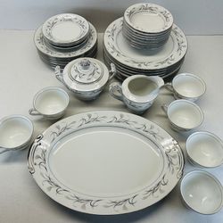 38 Piece Fine China Set Harmony House Platinum Garland Made in Japan Vintage