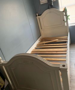 Twin bed frame
