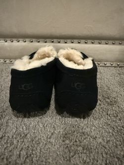 Black Moccasins Ugg Women’s US Size 6 