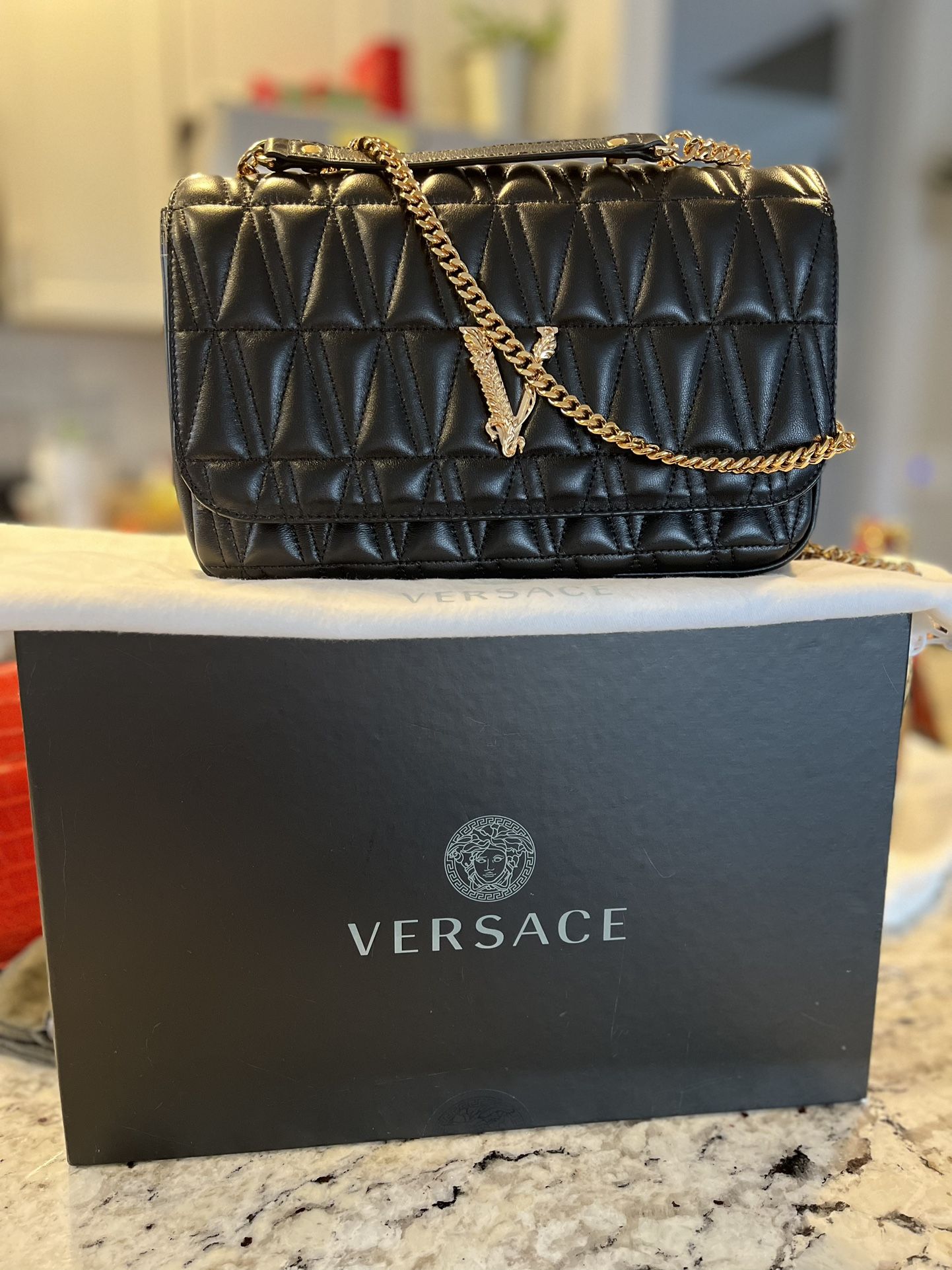 Versace Virtus shoulder bag 🥰