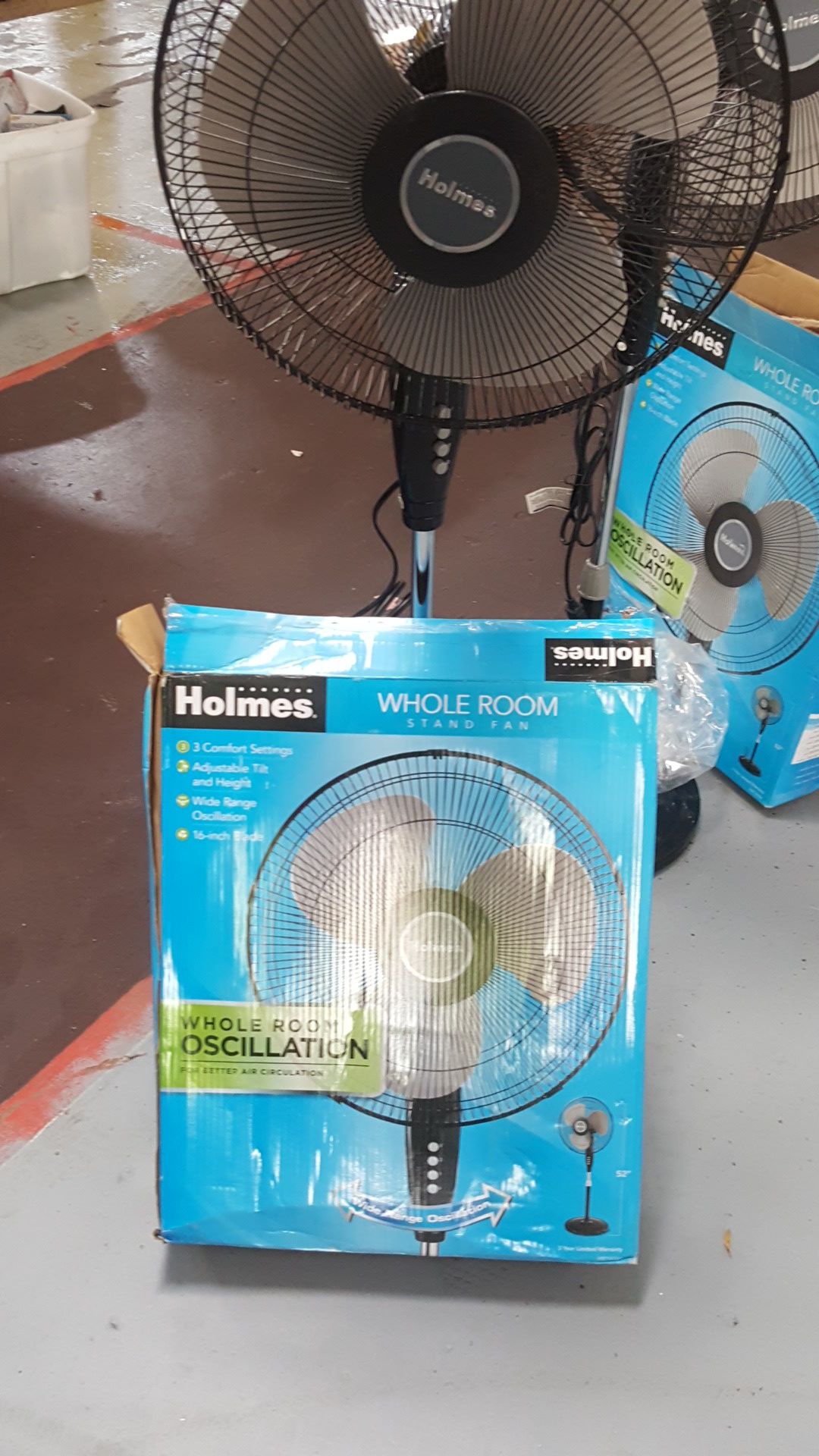 Holmes whole room stand fan