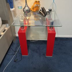 Tempered glass end table