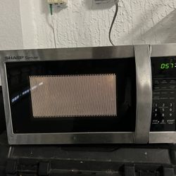 MICROWAVE  SHARP 