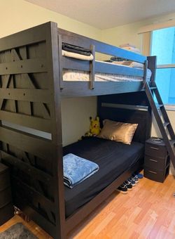 Rooms to go Bunk  bed