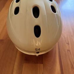Men’s Giro ski helmet