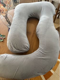 Pregnancy pillow