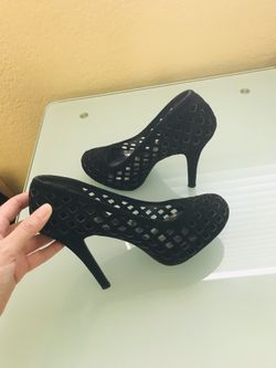 Bamboo Size 8 Black Heels