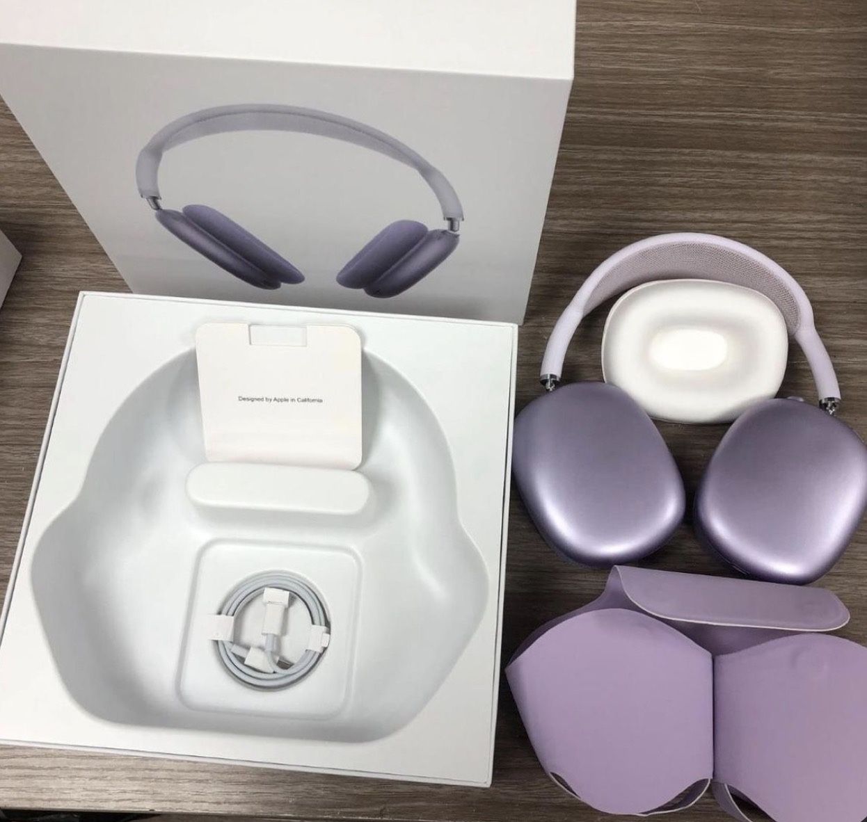 Purple Airpod Maxes