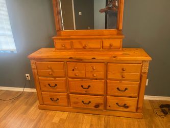 Pine dresser cabinet with mirror