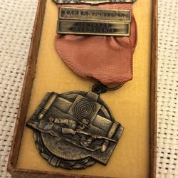 Vintage Medal Collectable 