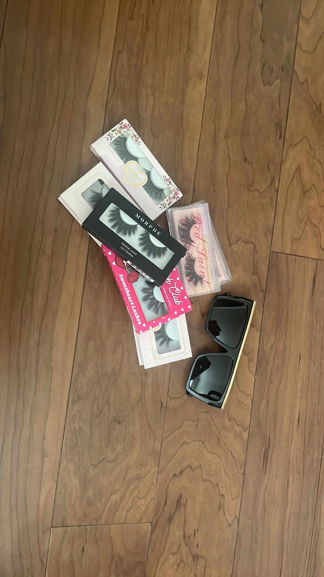 Eyelashes N A Pair Of New Shades