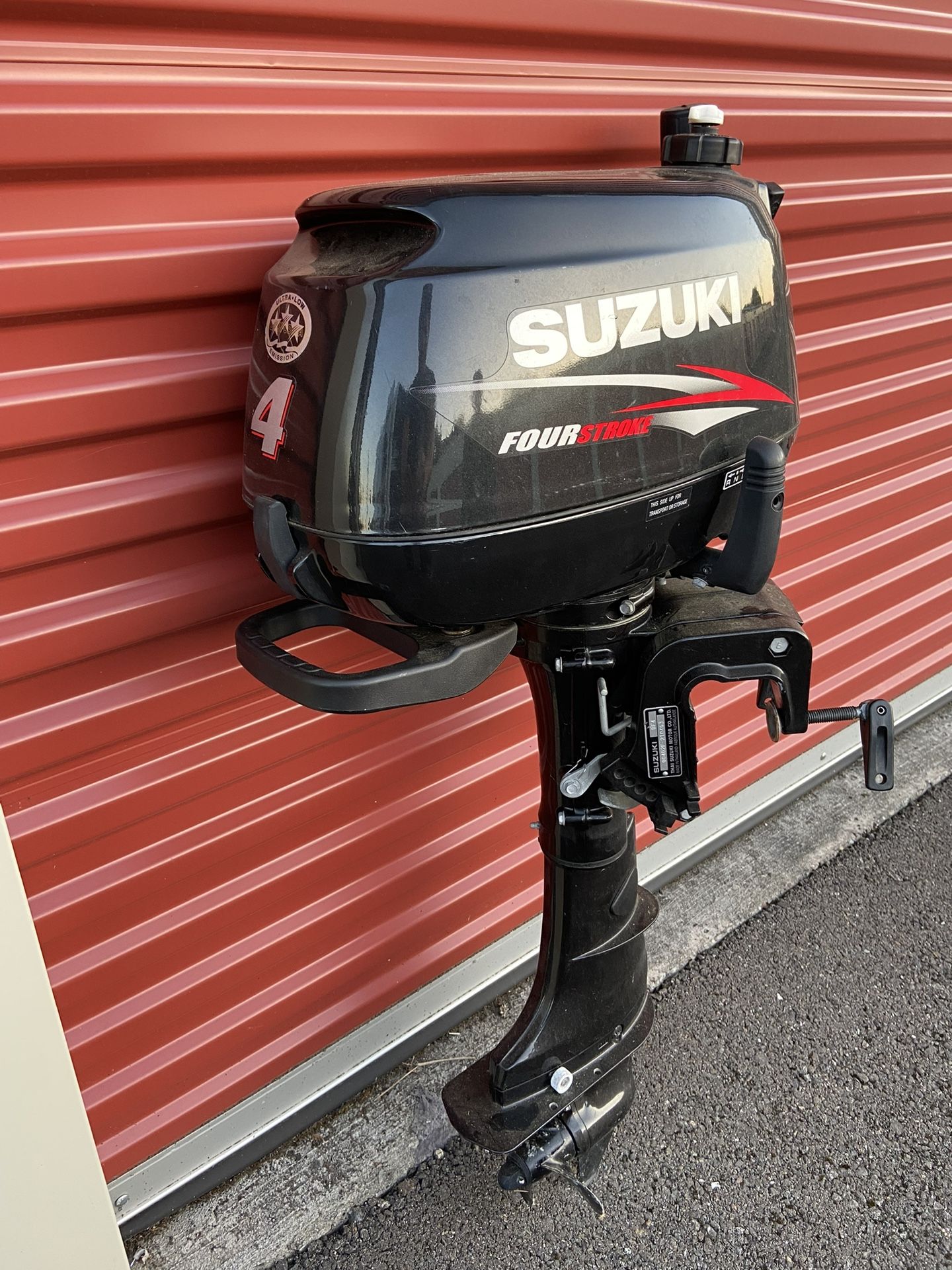 Suzuki 4hp Outboard Motor