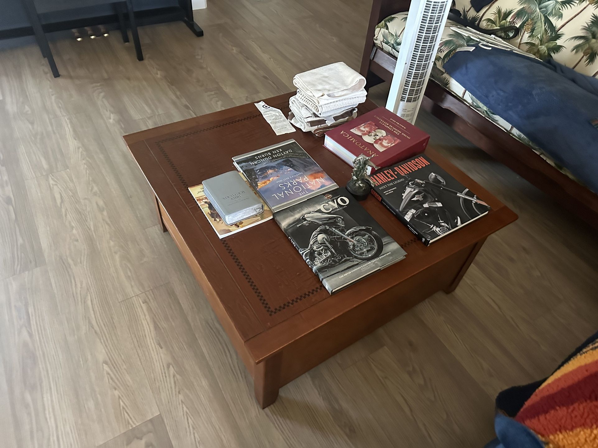 Futon Coffee And End Table