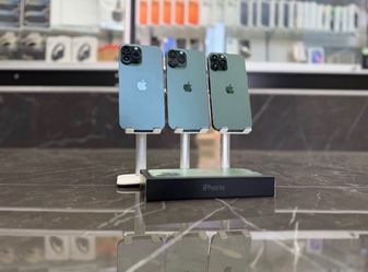 iPhone 13 Pro Max (Alpine Green) (Take It Home In Payments/ llévatelo a casa en pagos) only $10 down- UNLOCKED FOR ALL CARRIERS