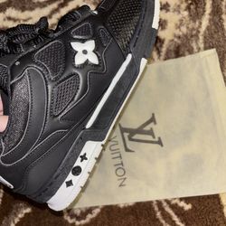 LV shoes
