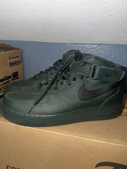 Men’s dark green Nikes