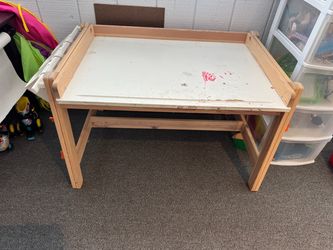 EA FLISAT Children's Desk