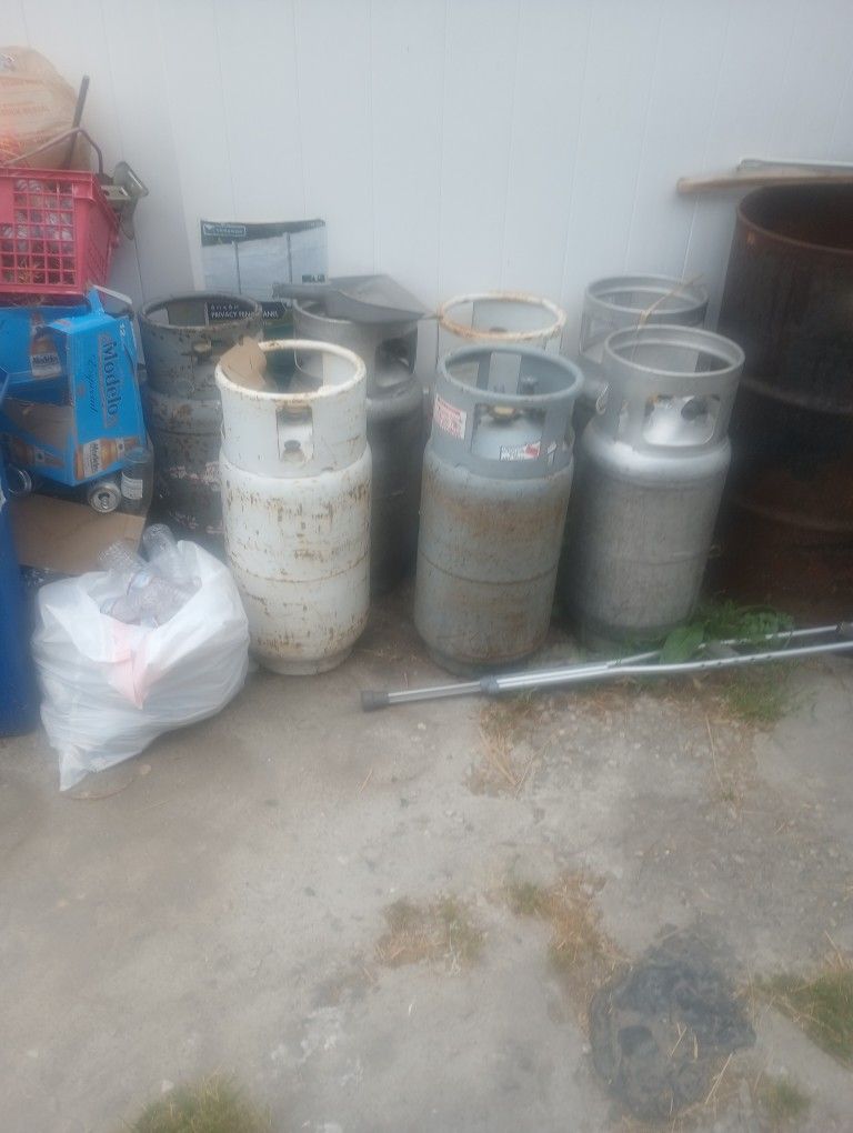 Forklift Propane Tanks