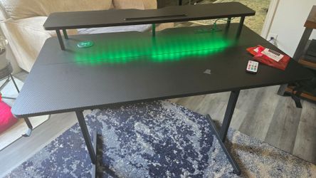 Carbon Fiber Gaming Desk