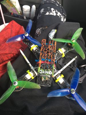 Photo Fpv drone..4-6s beefy 4 n a half inch 75 mph..over 1000metrs los cab do way more