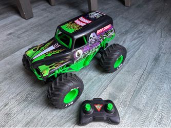 Like New Grave Digger RC Monster Truck with Remote – Ready to Run!