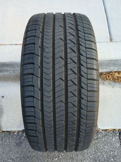 Size 255/40/18 Goodyear tire