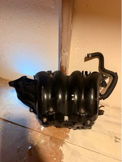 Air intake manifold Toyota 2.4 Camry ,RAV4 ,TC scion