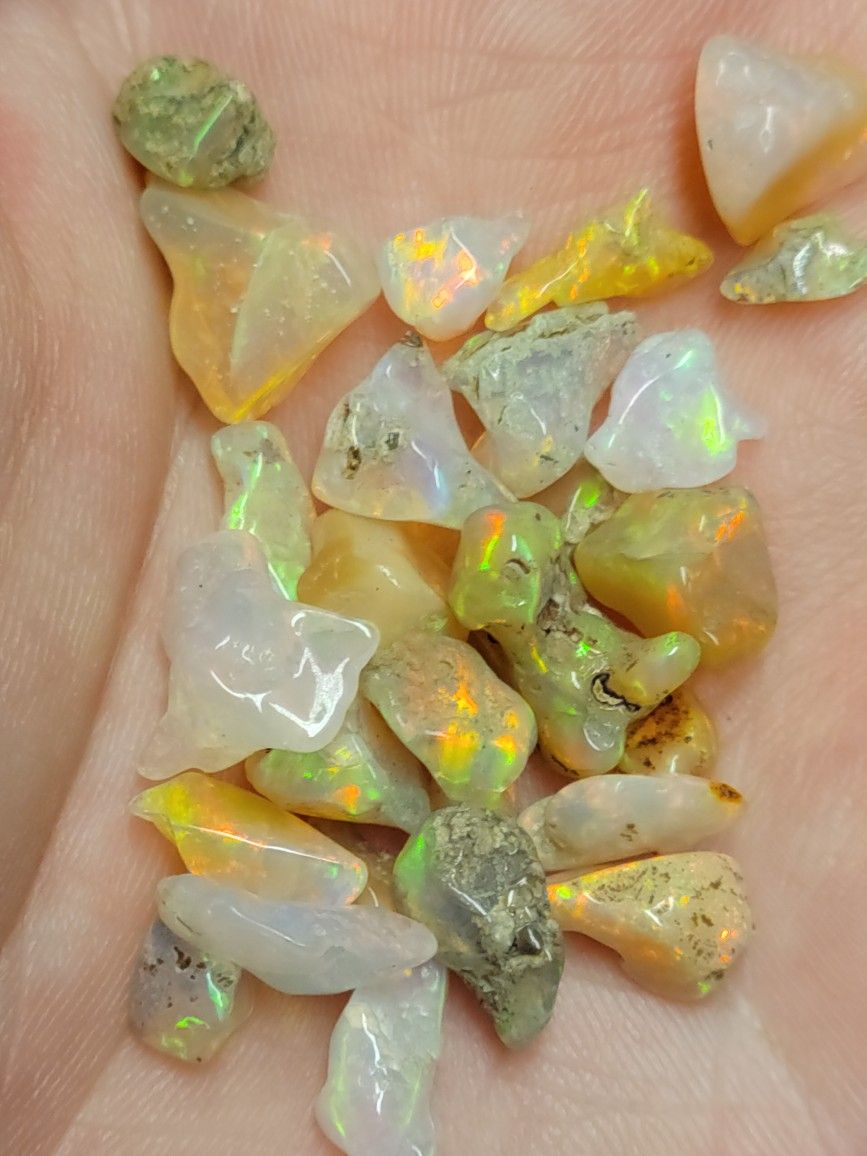 10pcs. Natural Ethiopian Fire Opal Rough Polished Crystals Lot / BUNDLE