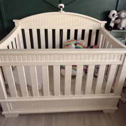 White Baby crib