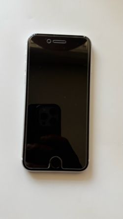iPhone SE second Generation 2020  64 GB Unlocked