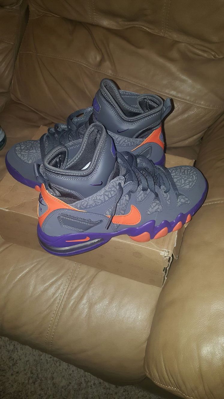 Air Max 2 Strongs Great Condition like new Size 11