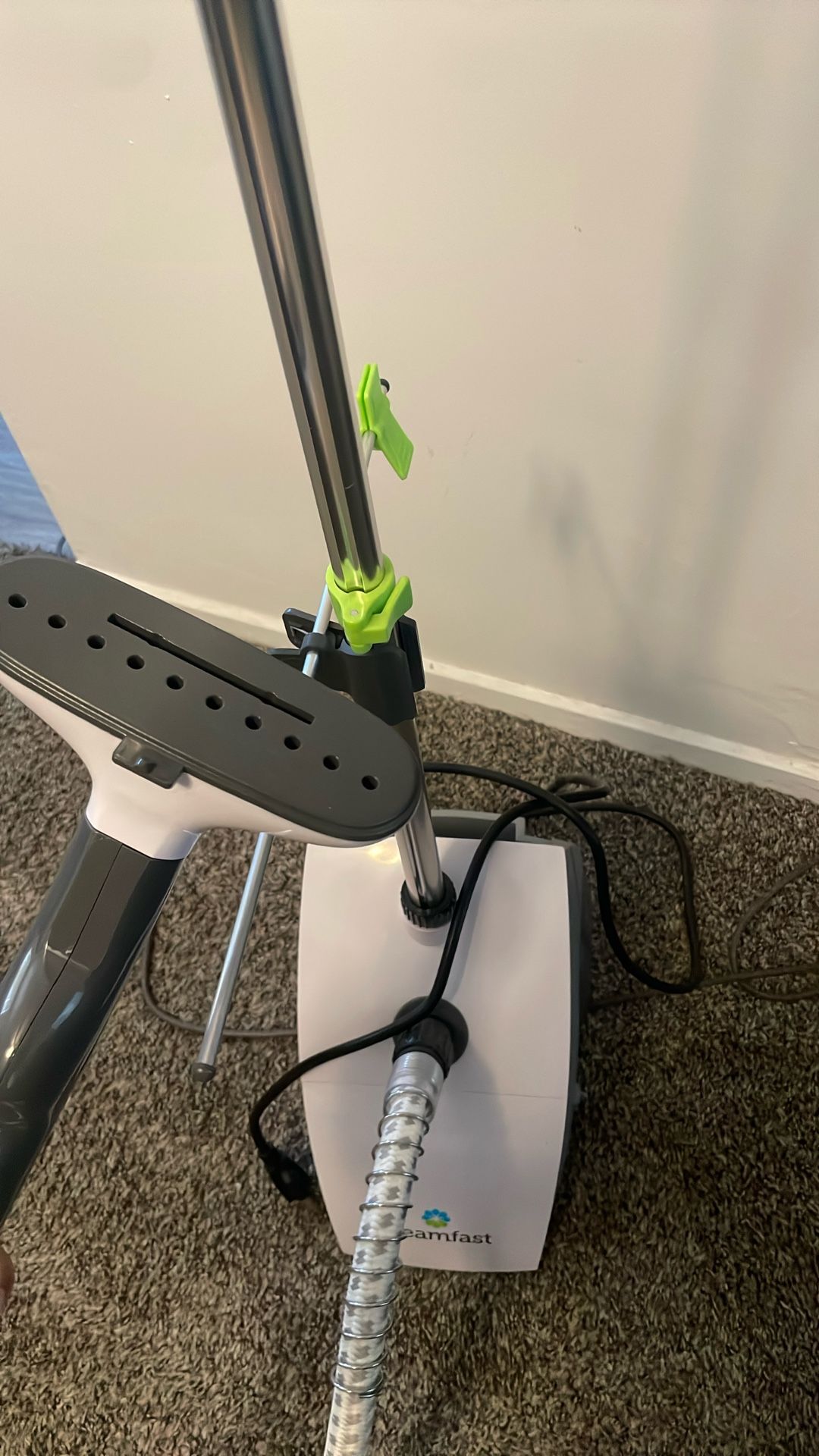 Clothes Steamer