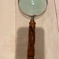 Magnifying glass with wooden handle