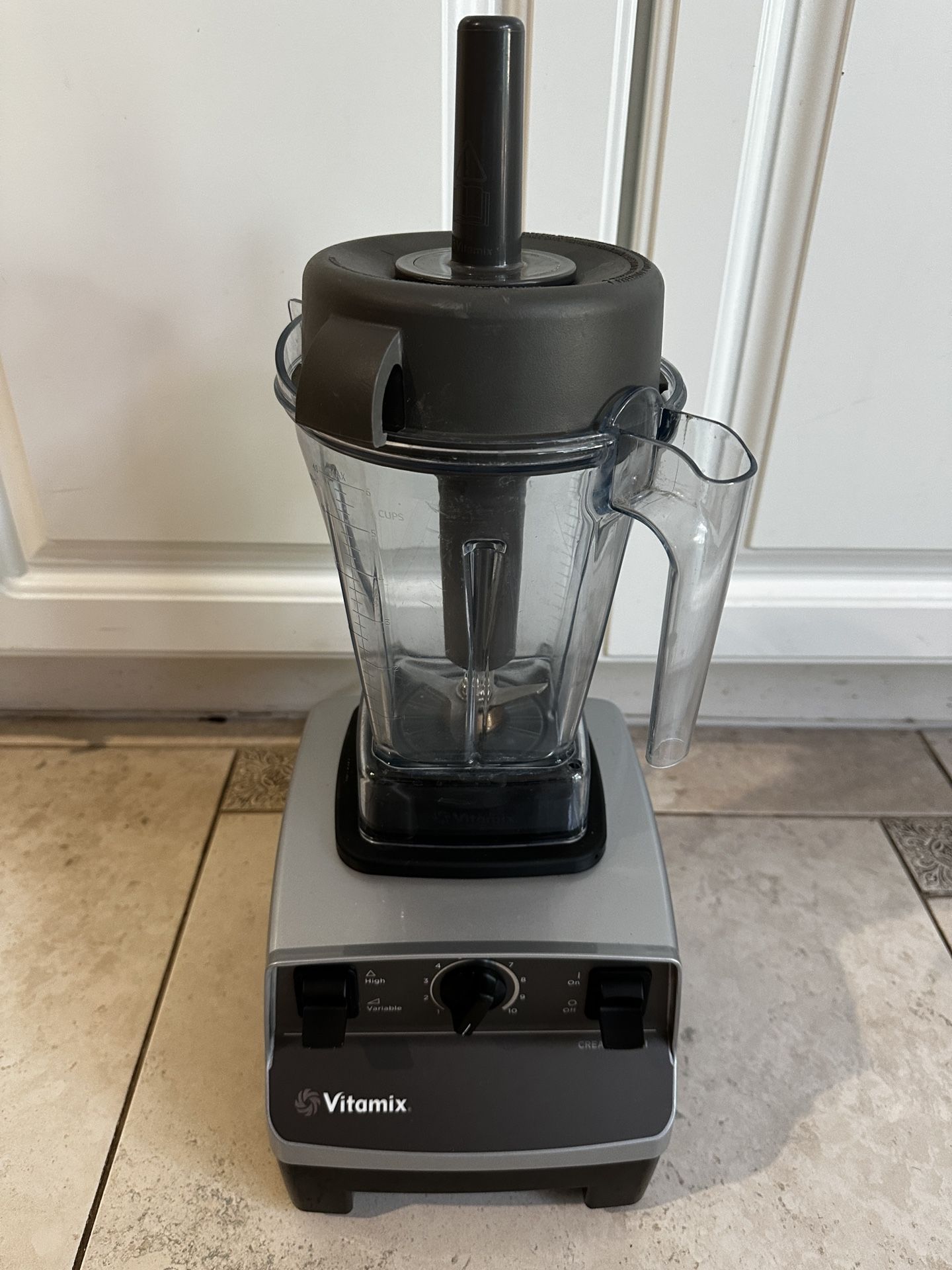 Vitamix Creations II With 48-oz Jar, 13-in-1 Variable Speed Blender Preowned, Great Shape, Rarely Used, No Ding, No Dent, No Cracked, No Stories
