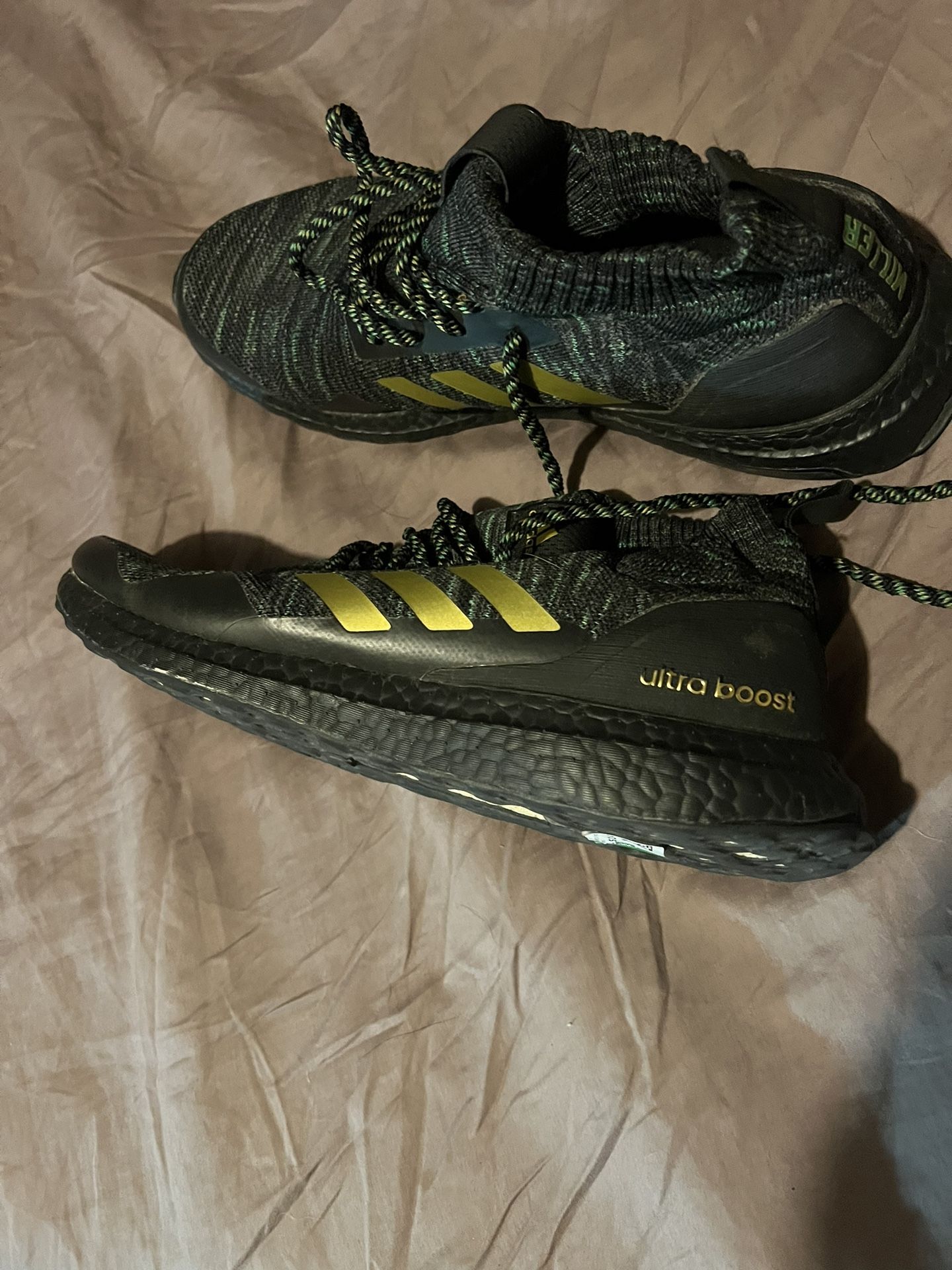 Adiadas Miller 100