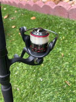 Shakespeare GX235 7’0 Ultra Light Crappie Maxx Spinning Rod Combo