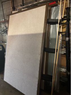 King size bed board 100.00
