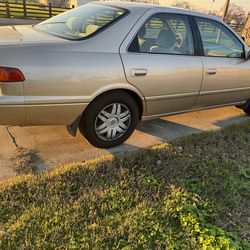 2001 Toyota Camry LE