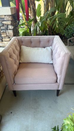 Pink pink pink accent chair