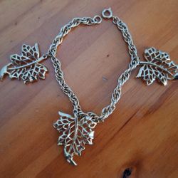 Trifari Gold Tone Leaf Charm Bracelet 