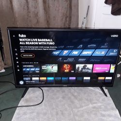 Vizio SmartCast TV 32" Inch Full HD 1080p With Apple Airplay And Chromecast (D32f-G1, 2020) Remote Control Included 