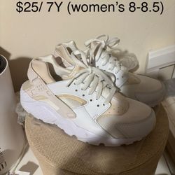 Nike Huaraches White