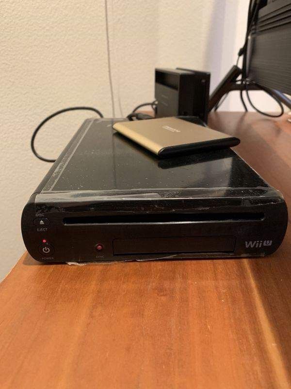 Wii U Console Limited Edition Modded with over 200 games for Sale in