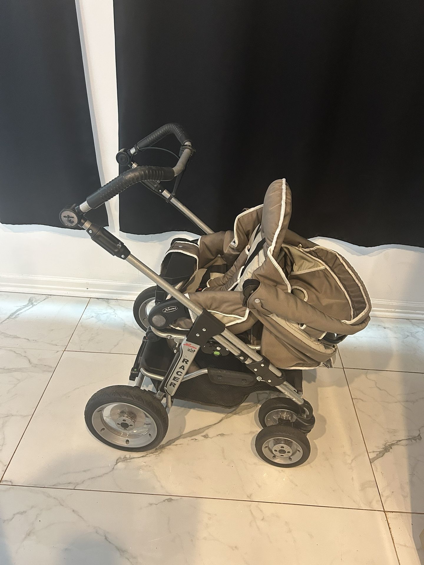 Racer stroller
