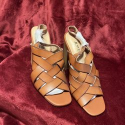 Brown Leather Strappy 4” Heel Sandals Size: 7.5 *NEW*