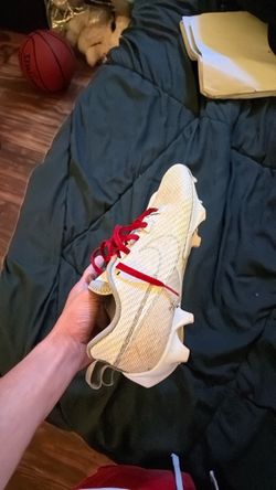 football cleats size 9